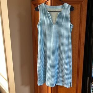 Lands’ End women’s v-neck dress, blue gingham, size 6-8, size small, sleeveless